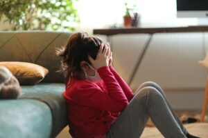 Children report feeling lonely isolated and triggered in in-patient mental health care settings